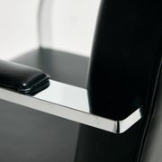 Fauteuil Brno par Alivar