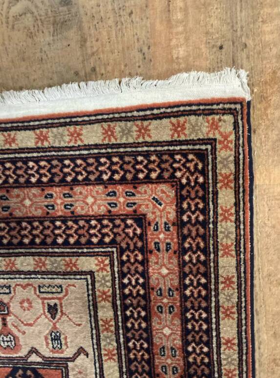 Persian rug in beige wool 150x100