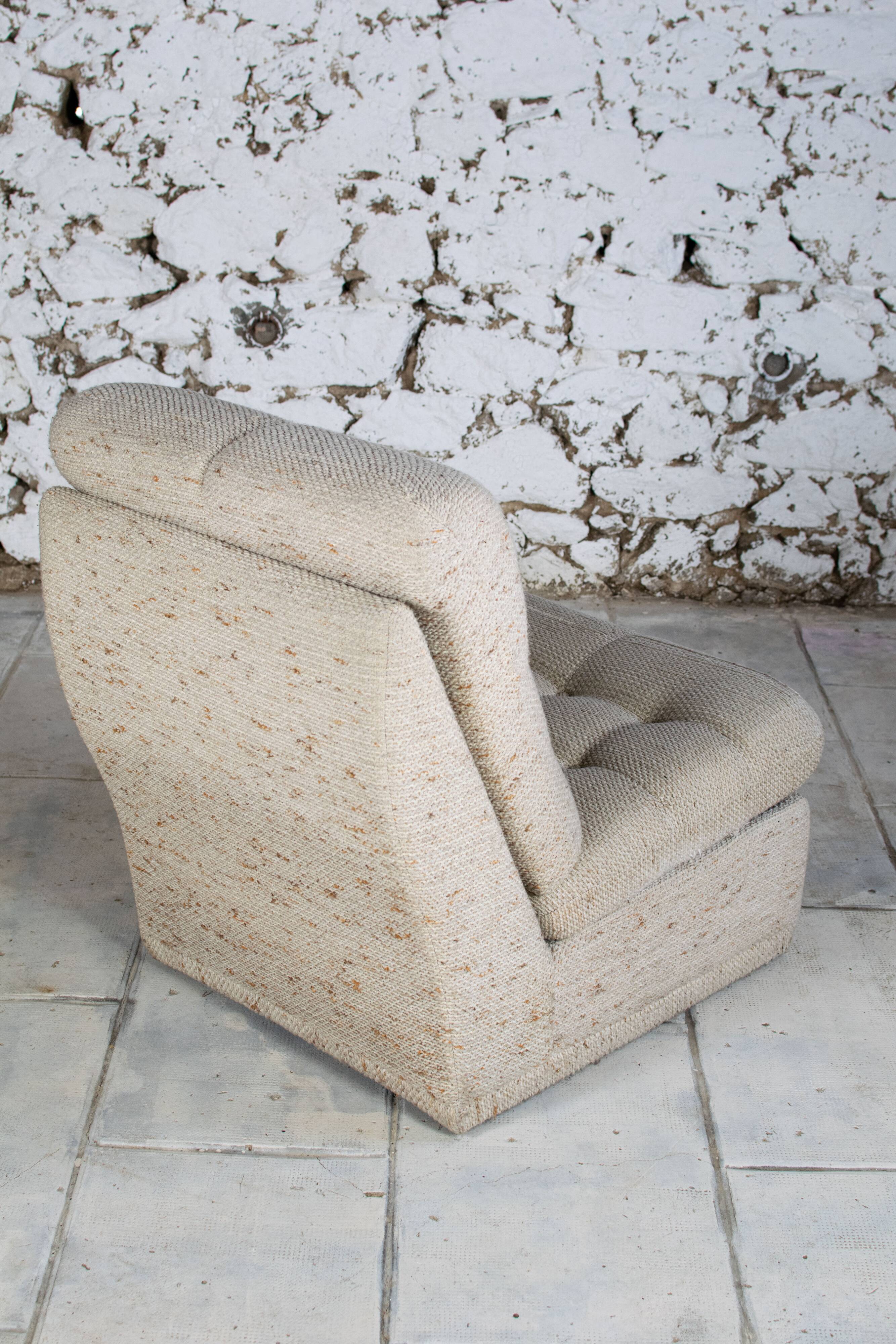 Vintage 70s fireside chair