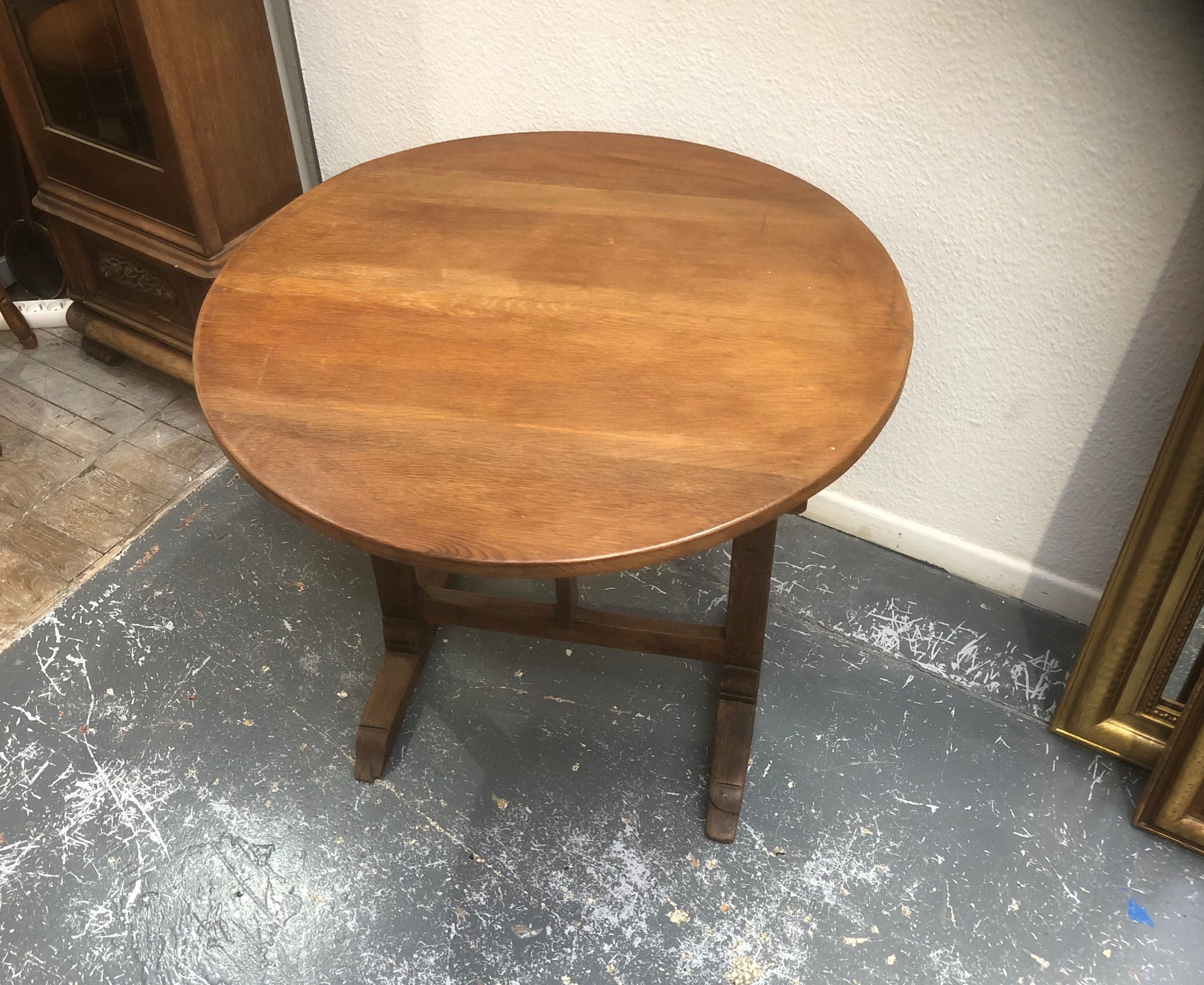 Table Vigneronne ronde ancienne en chêne Bois Massif Pliante