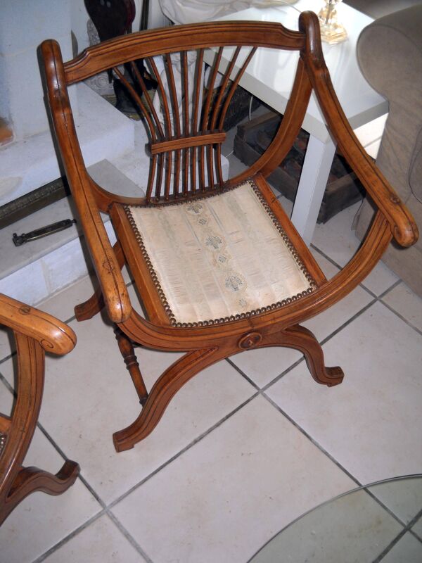 Paire fauteuils dagobert