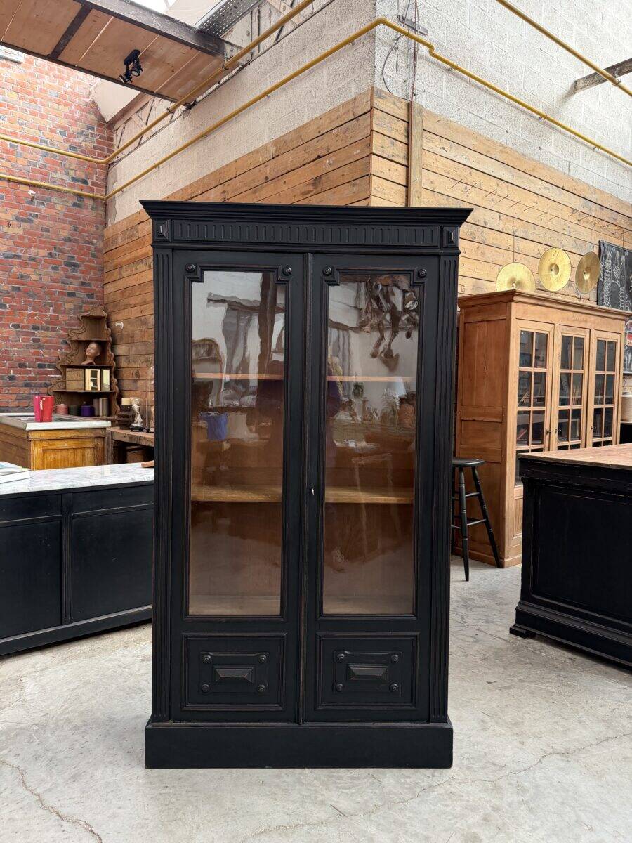Napoleon III display cabinet