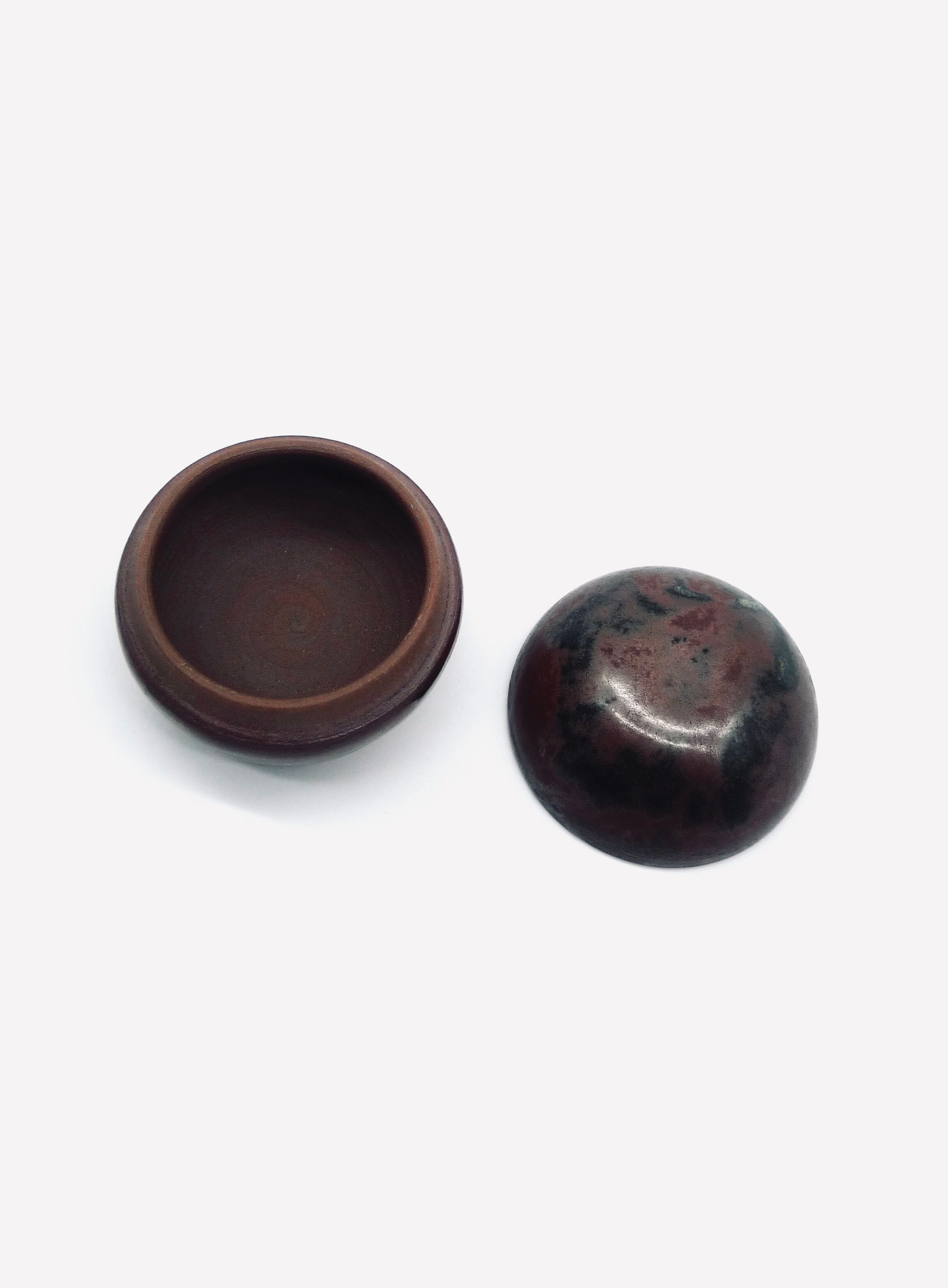 Small round ceramic box