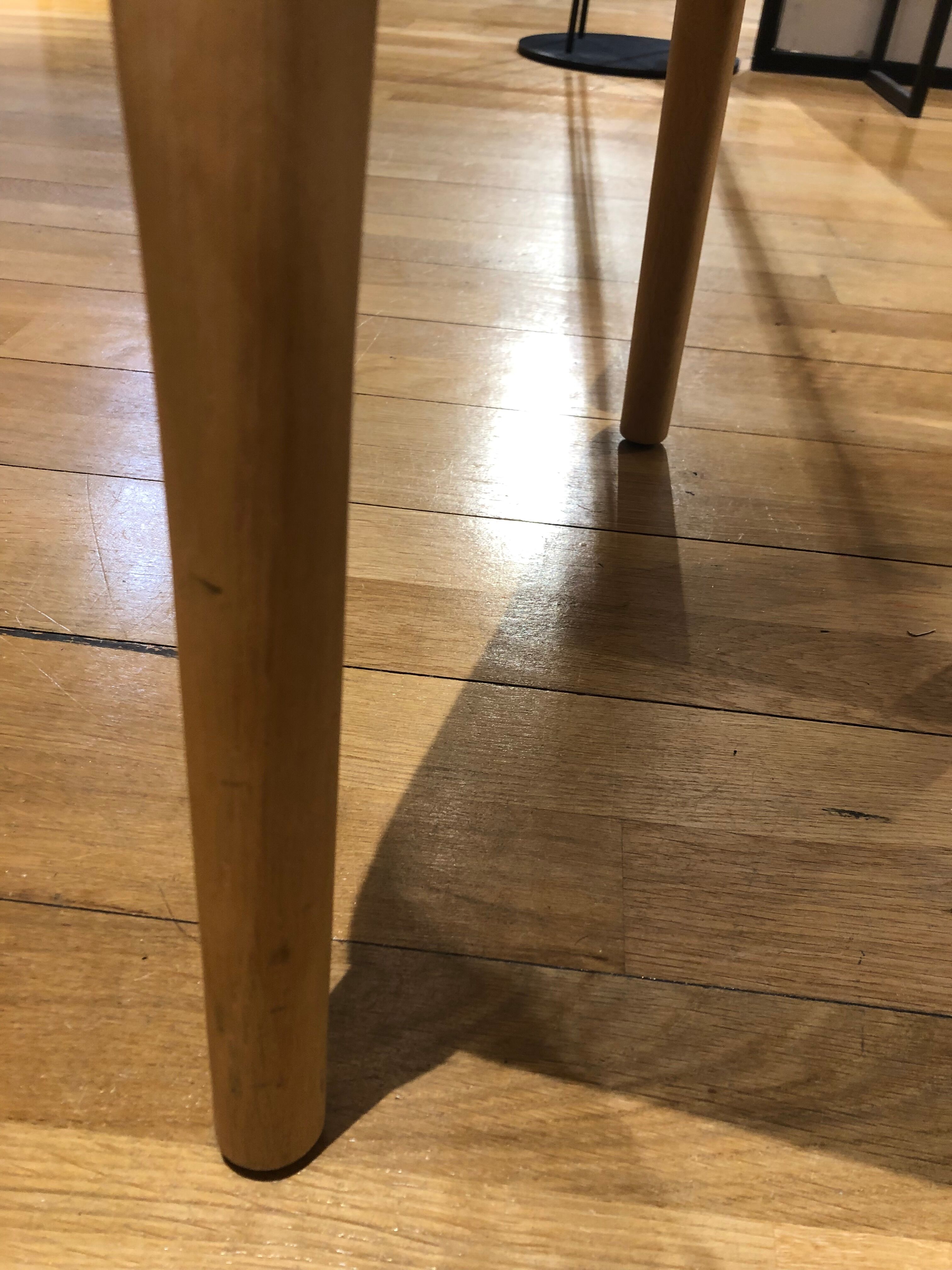 Chair cannage light wood plum