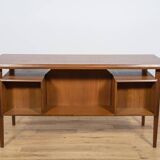 Mid-Century Freestanding Teak Desk by Peter Løvig Nielsen, 1960s