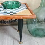 Small table checkered