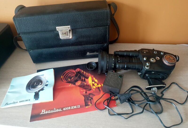 Camera Beaulieu 4008 ZM II - In his bag - 1970