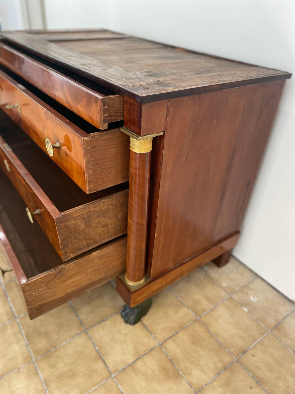 Commode empire retour D’Égypte en Acajou Flammé Époque XIX eme siècle