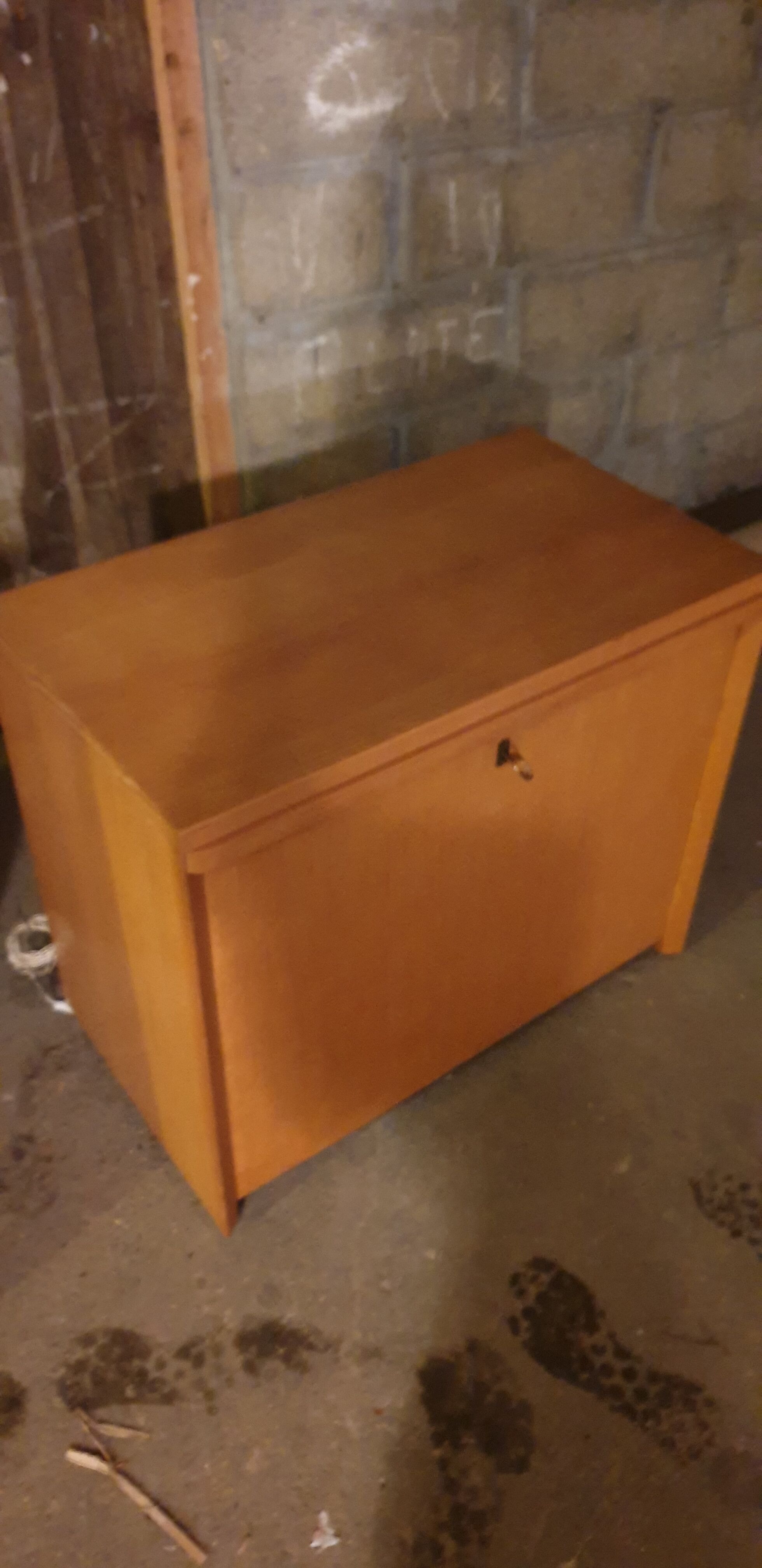 Secretary with vintage flap lamp casserole