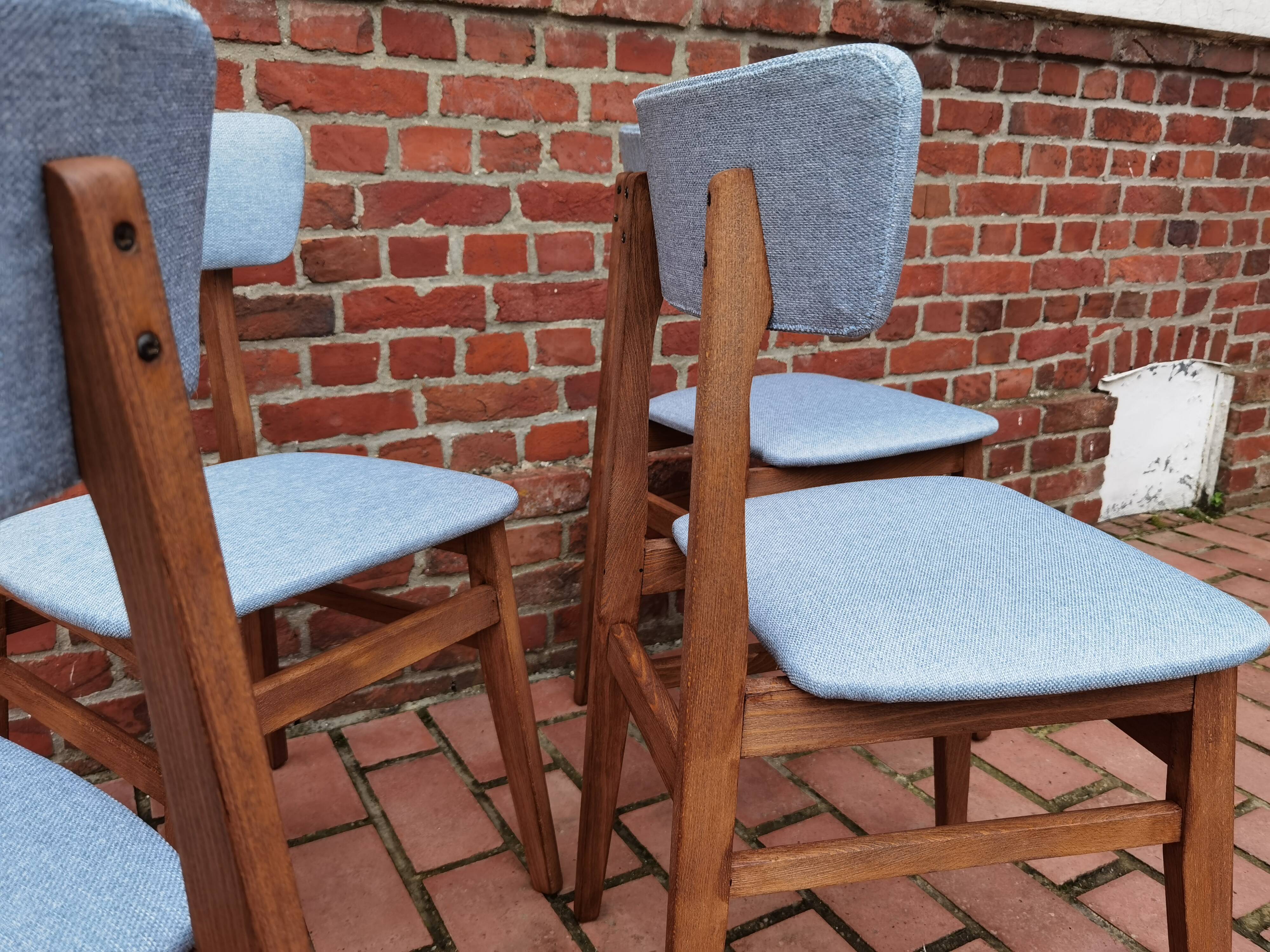 Lot of 4 60s chairs