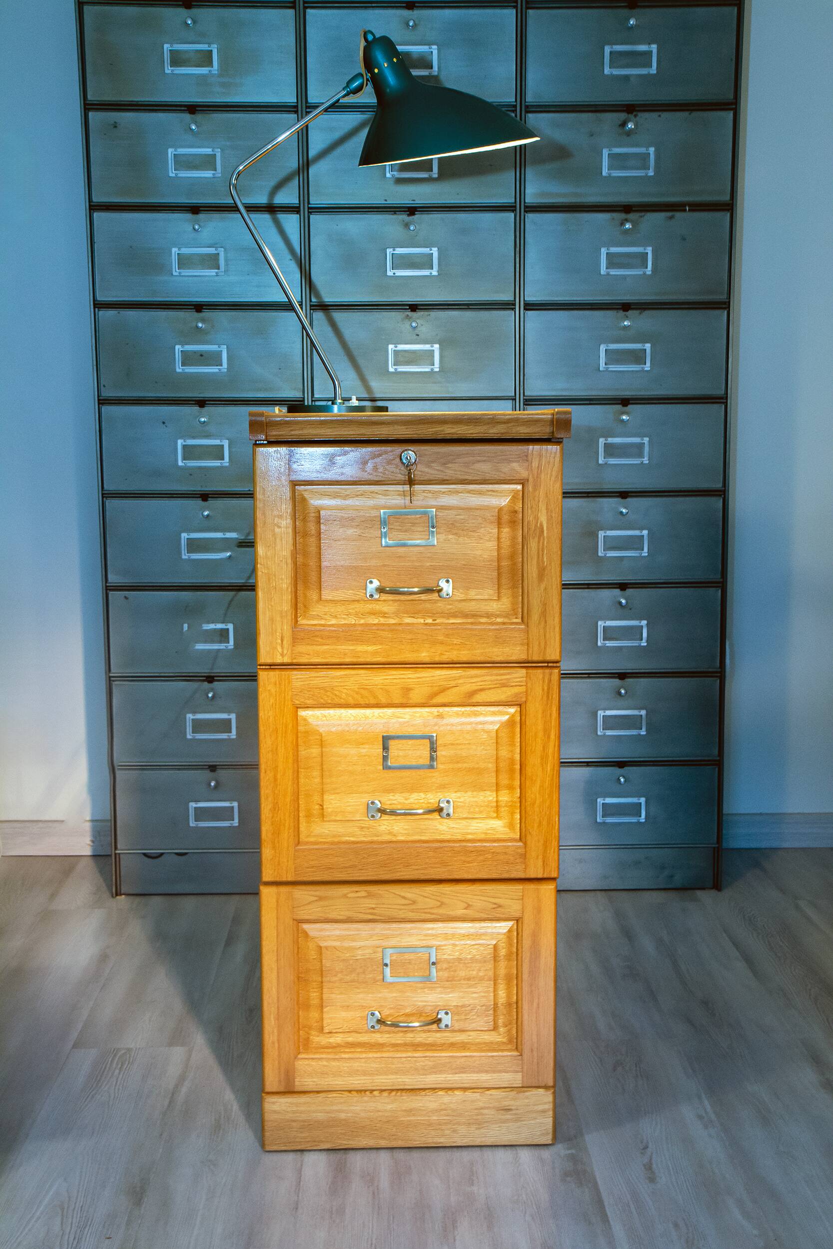 Meuble classeur à 3 tiroirs, meuble de métier.