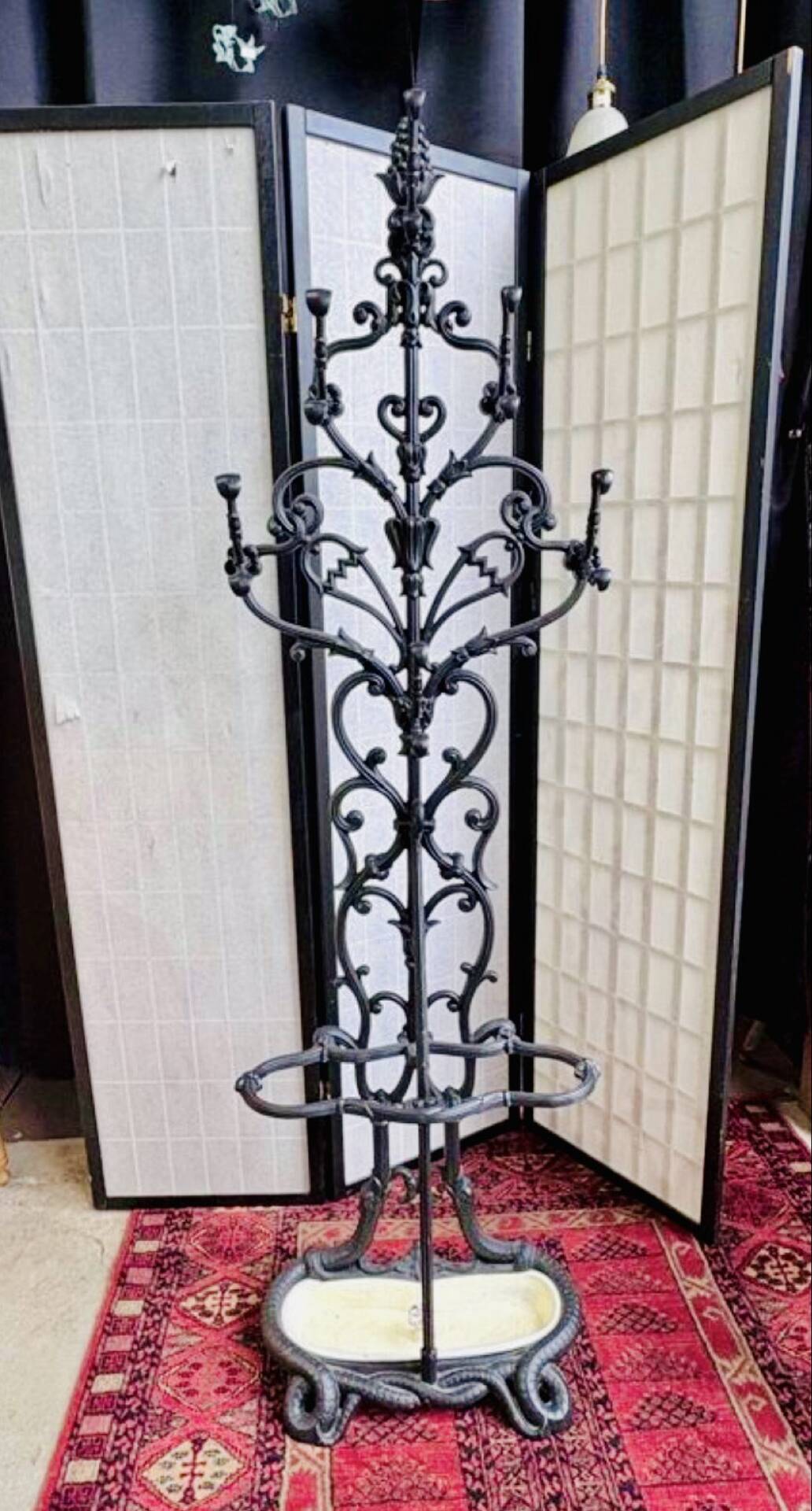 Art Nouveau coat rack in cast iron, circa 1900