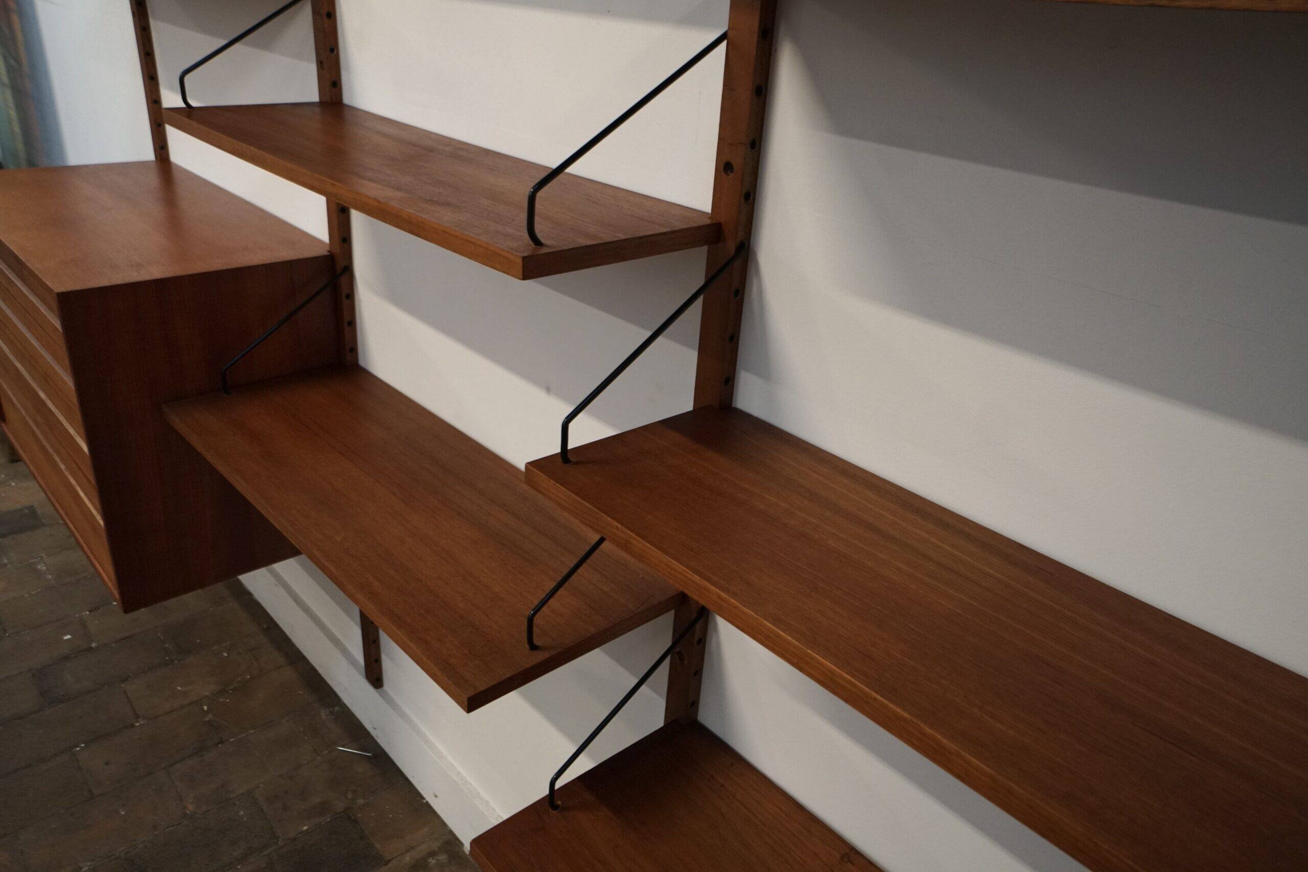 Modular wall unit by Poul Cadovius in teak wood