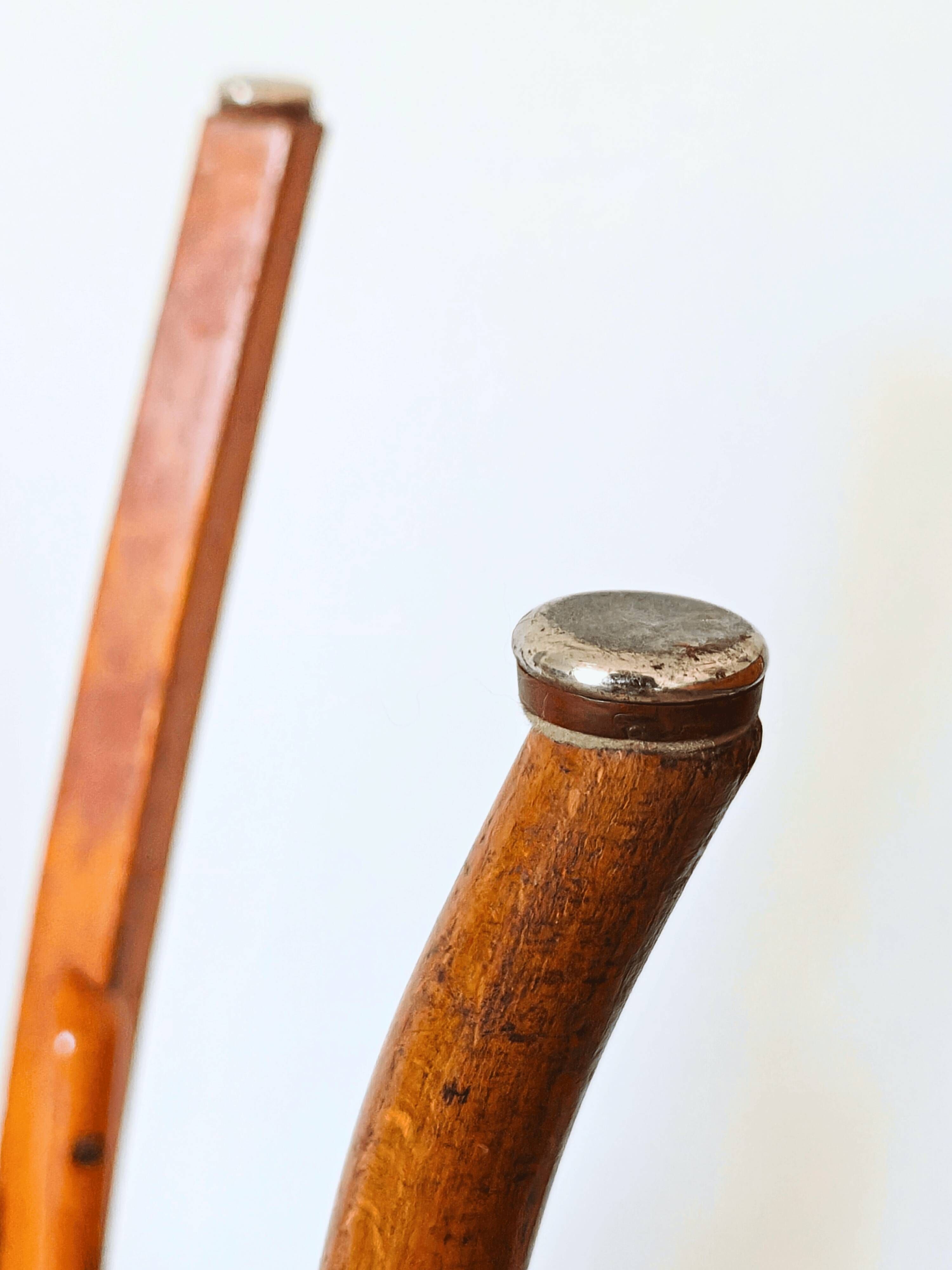 Art Nouveau office chair with curved wood attributed to J&J Kohn, 704 1/2 4V