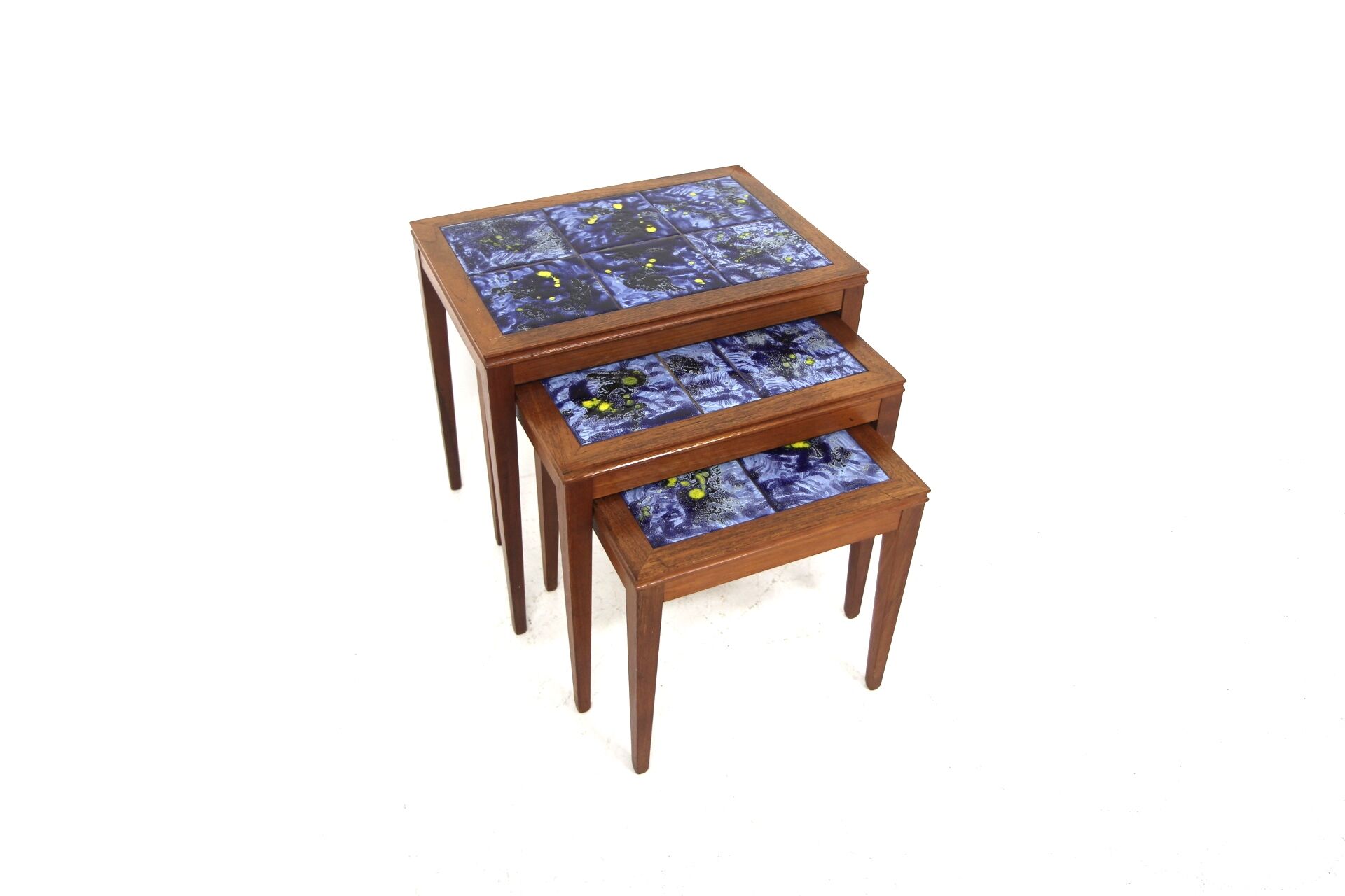Set of 3 nesting tables in rosewood and ceramics, Sweden, 1960