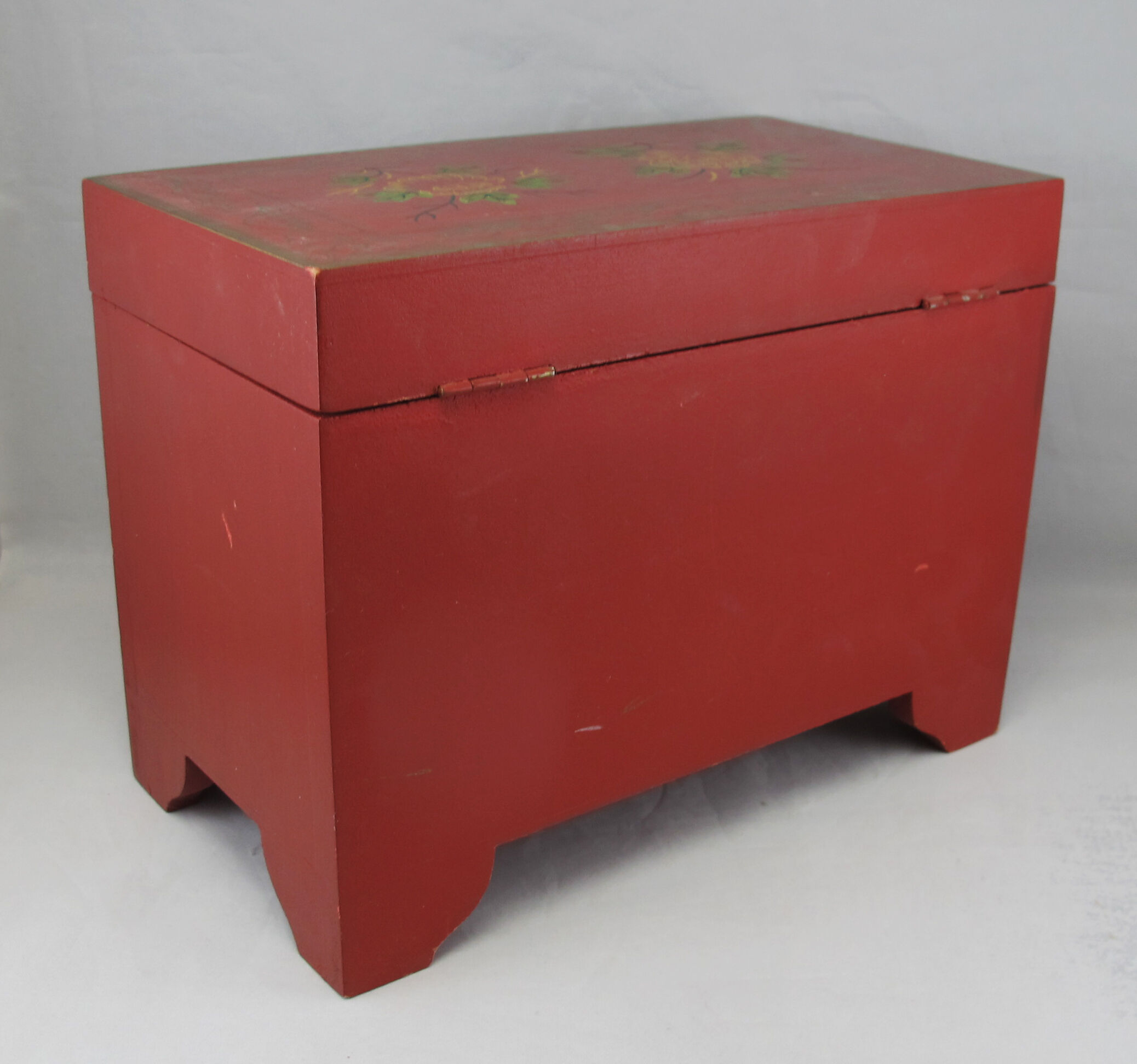 Chinese Chinese Red Lacquer Jewelry Box China