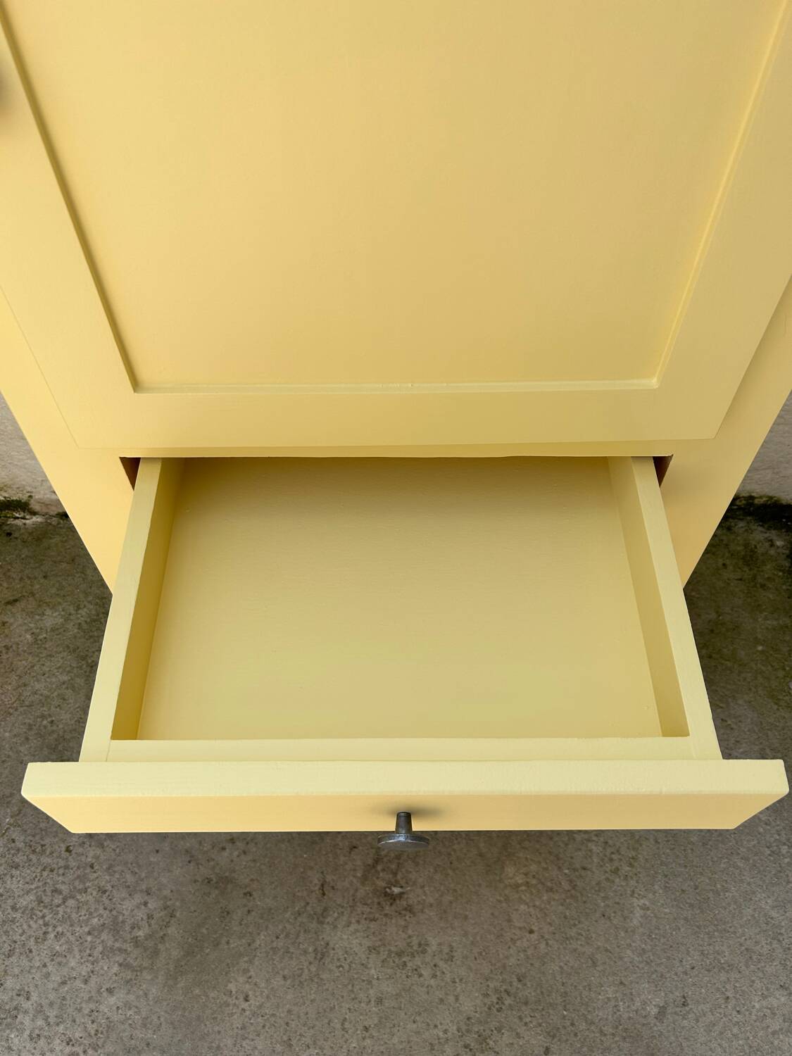 Buffet haut en bois peint (rénové)