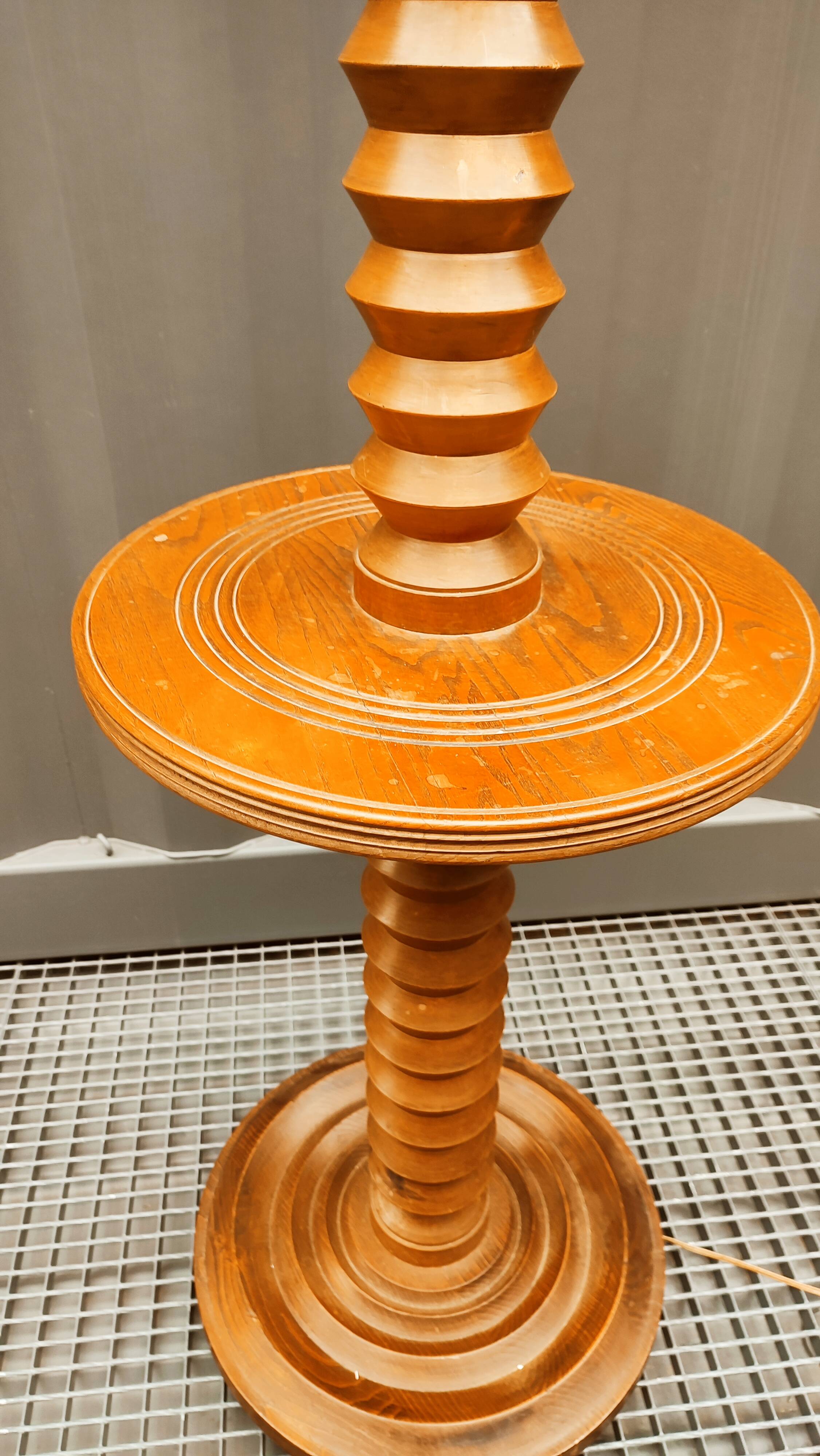 Lampadaire design style Dudouyt