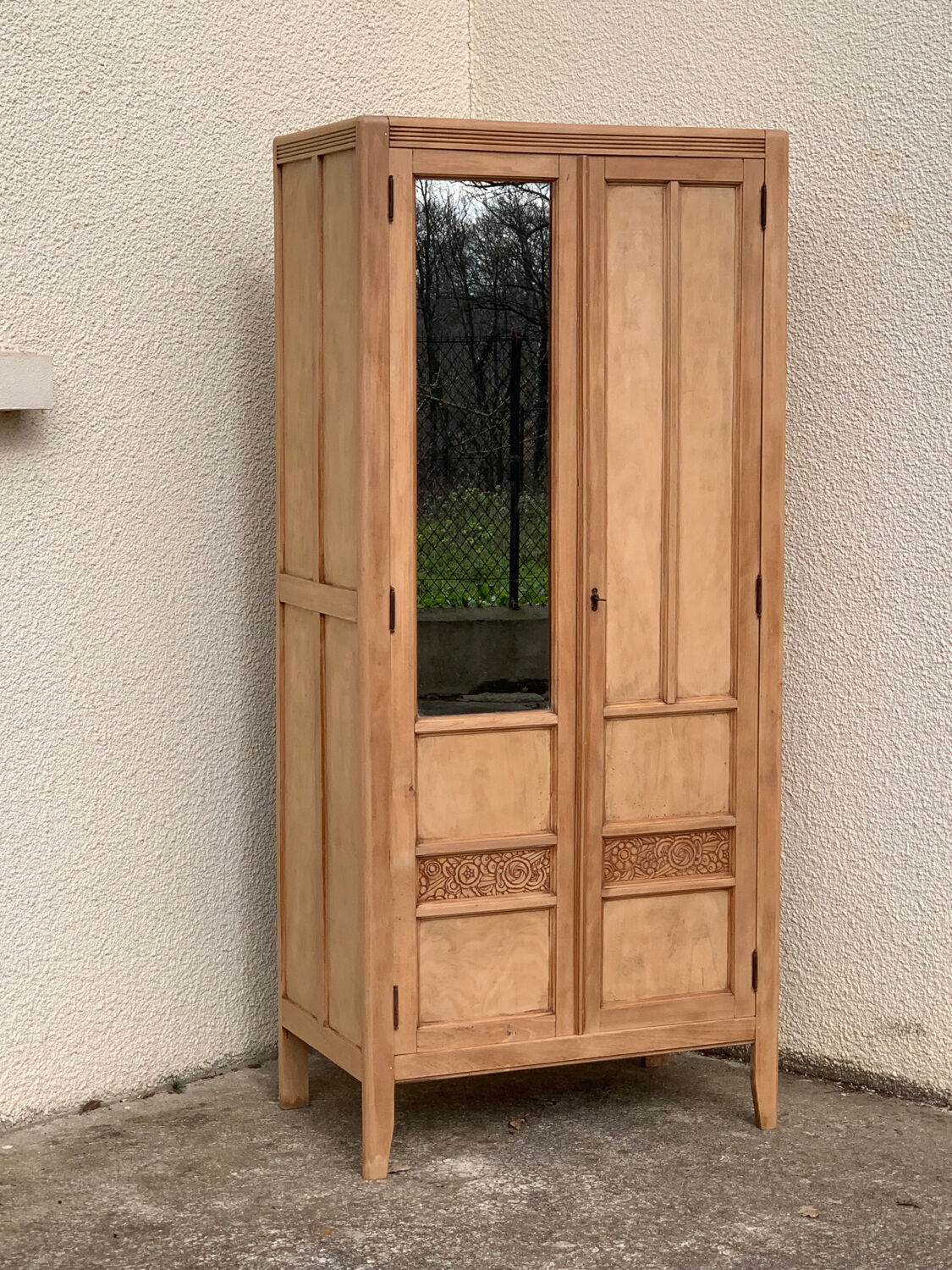 Parisian art deco cabinet 1930 raw wood