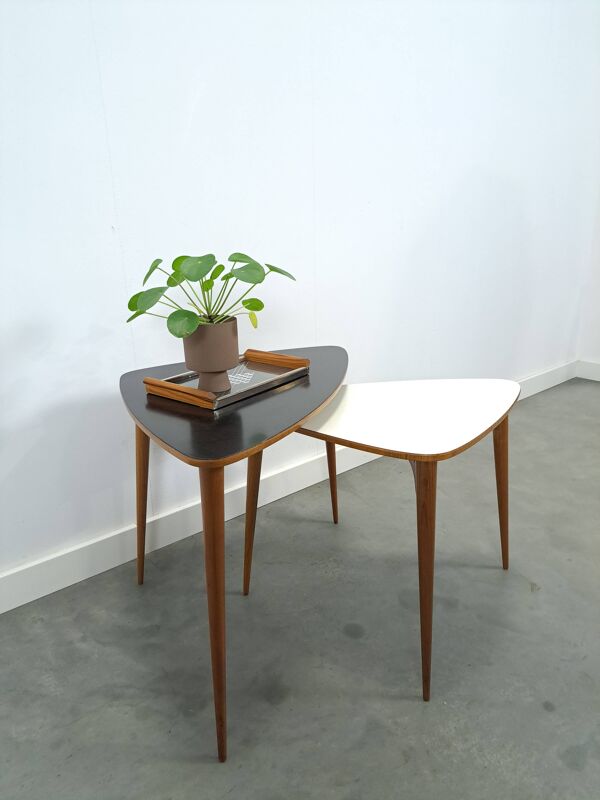 Set noir avec table avec de petits pots du Kaiser Köln