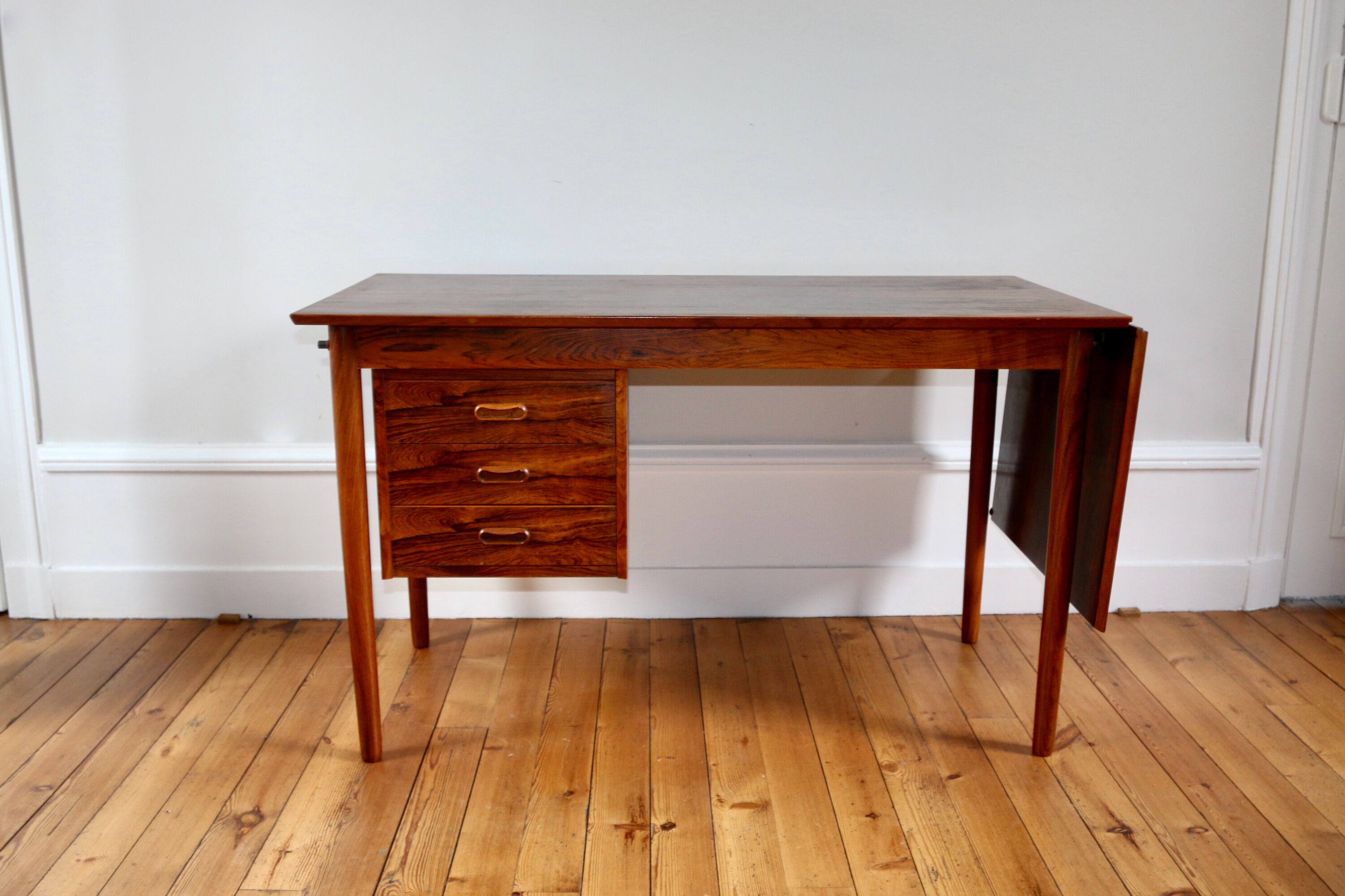 Bureau scandinave vintage palissandre de Rio Arne Vodder 1960