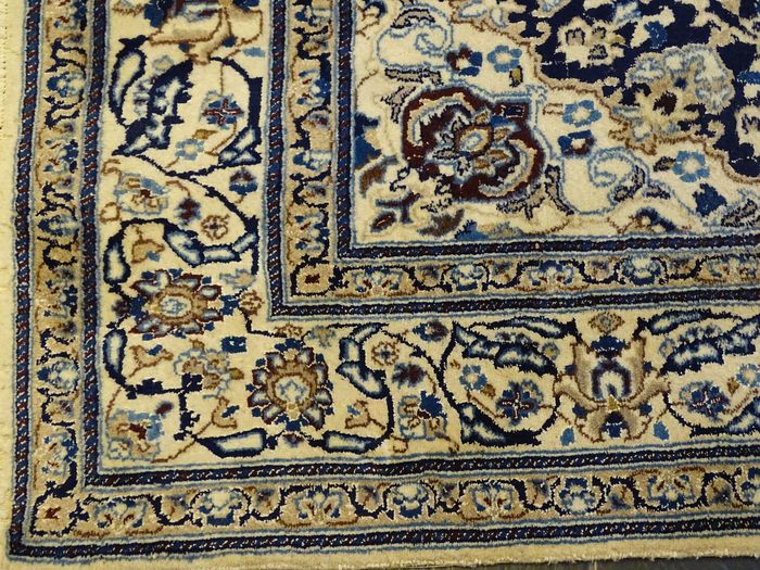 Naïn laine persian carpet - silk circa 1980
