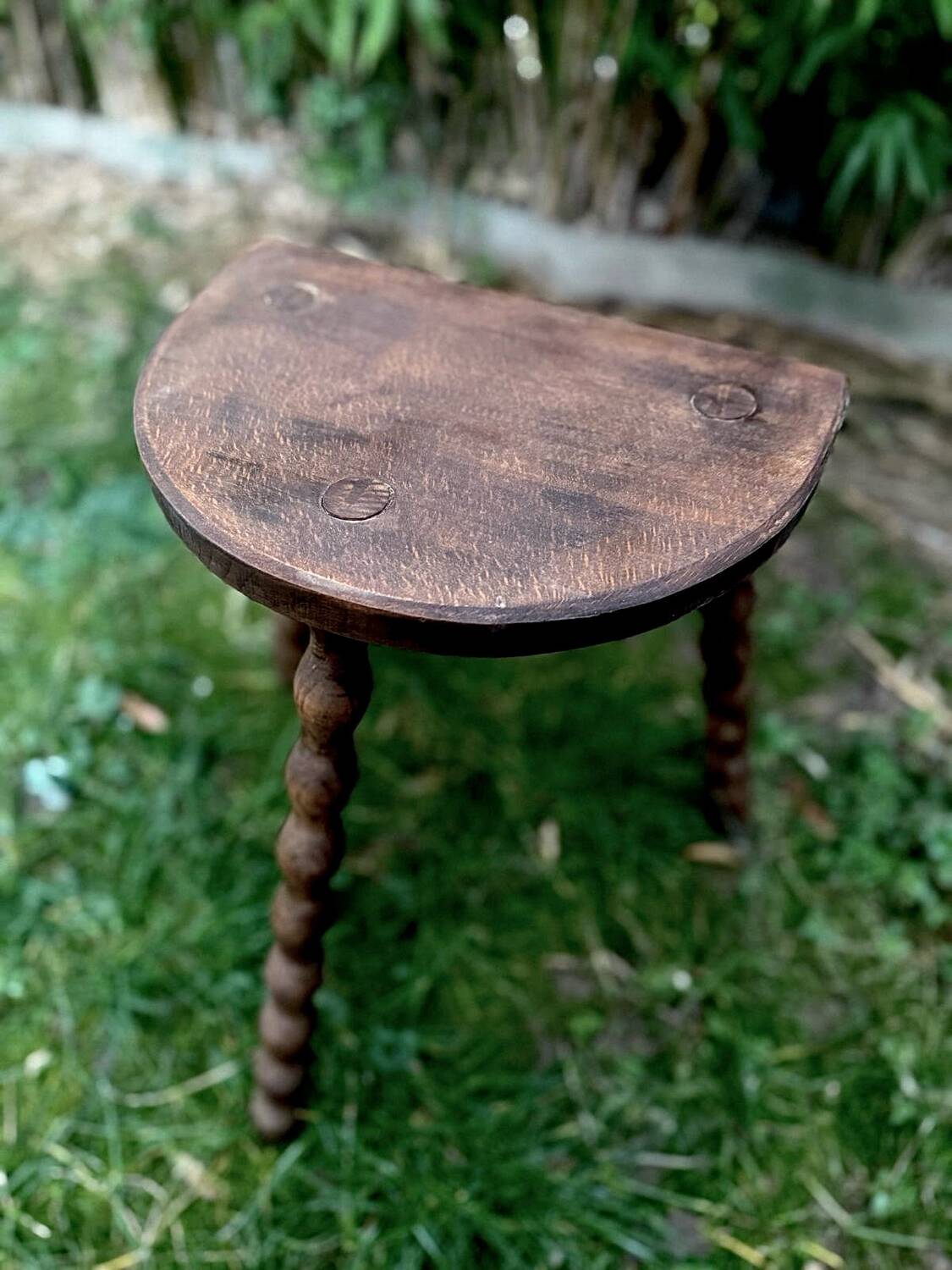 Solid wood tripod farmhouse stool