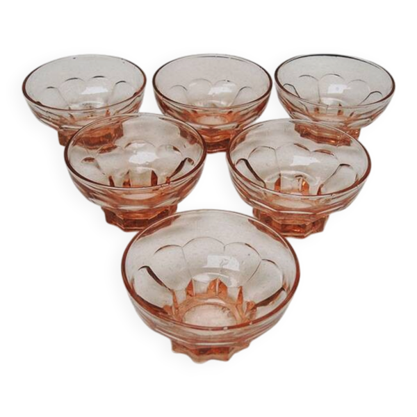 6 anciennes coupelles en verre rose de style art déco