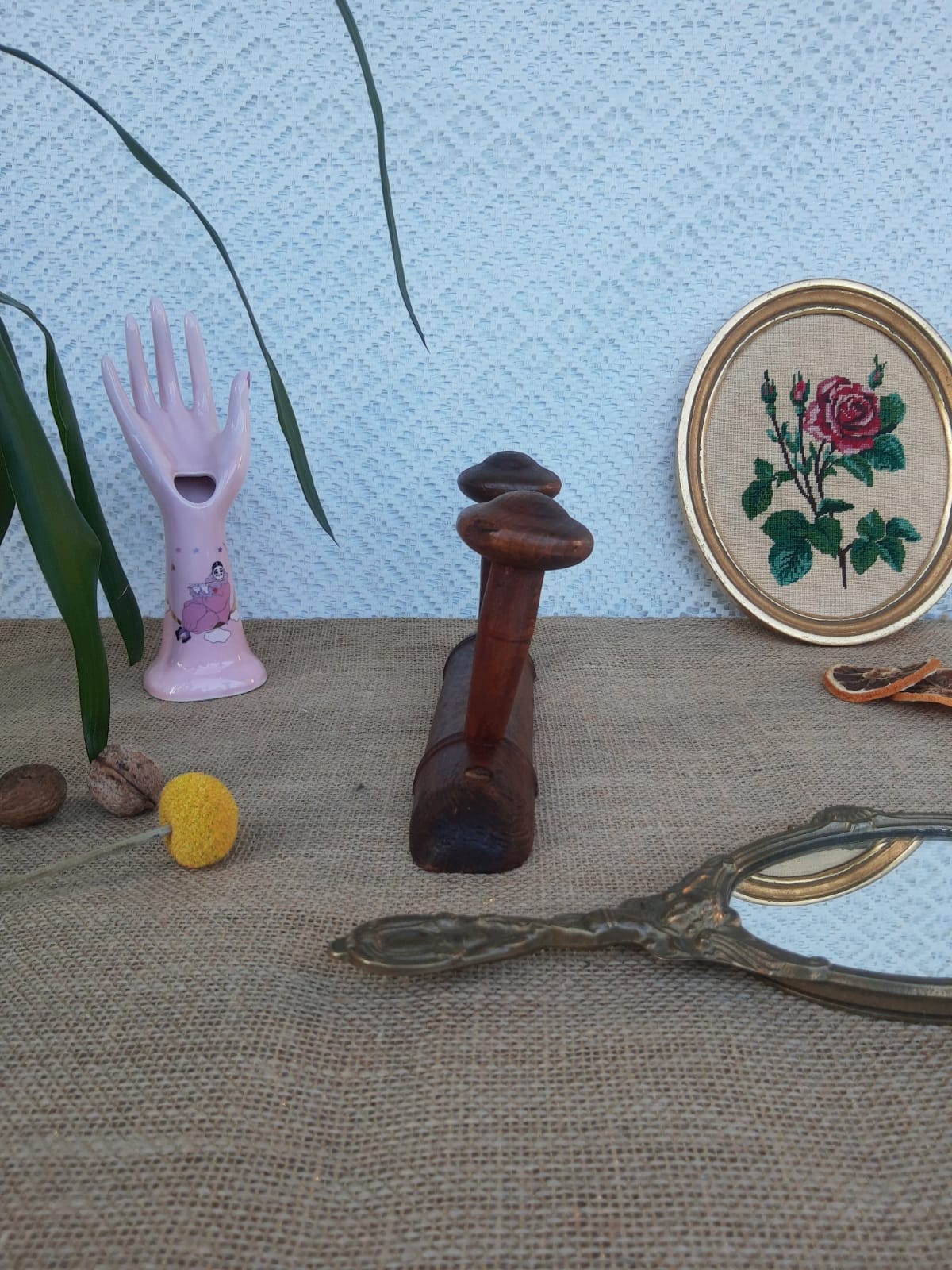 Coat rack 2 wooden hooks vintage