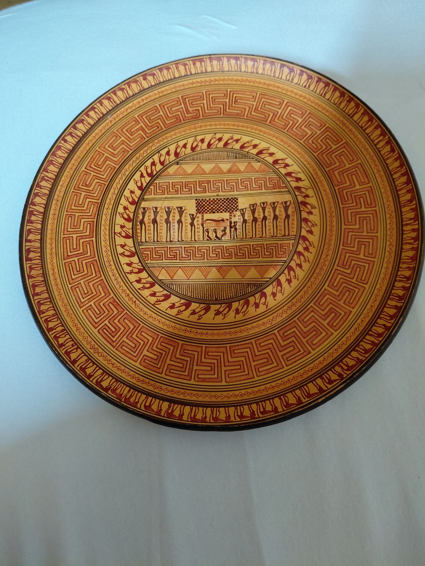 Plate decoration