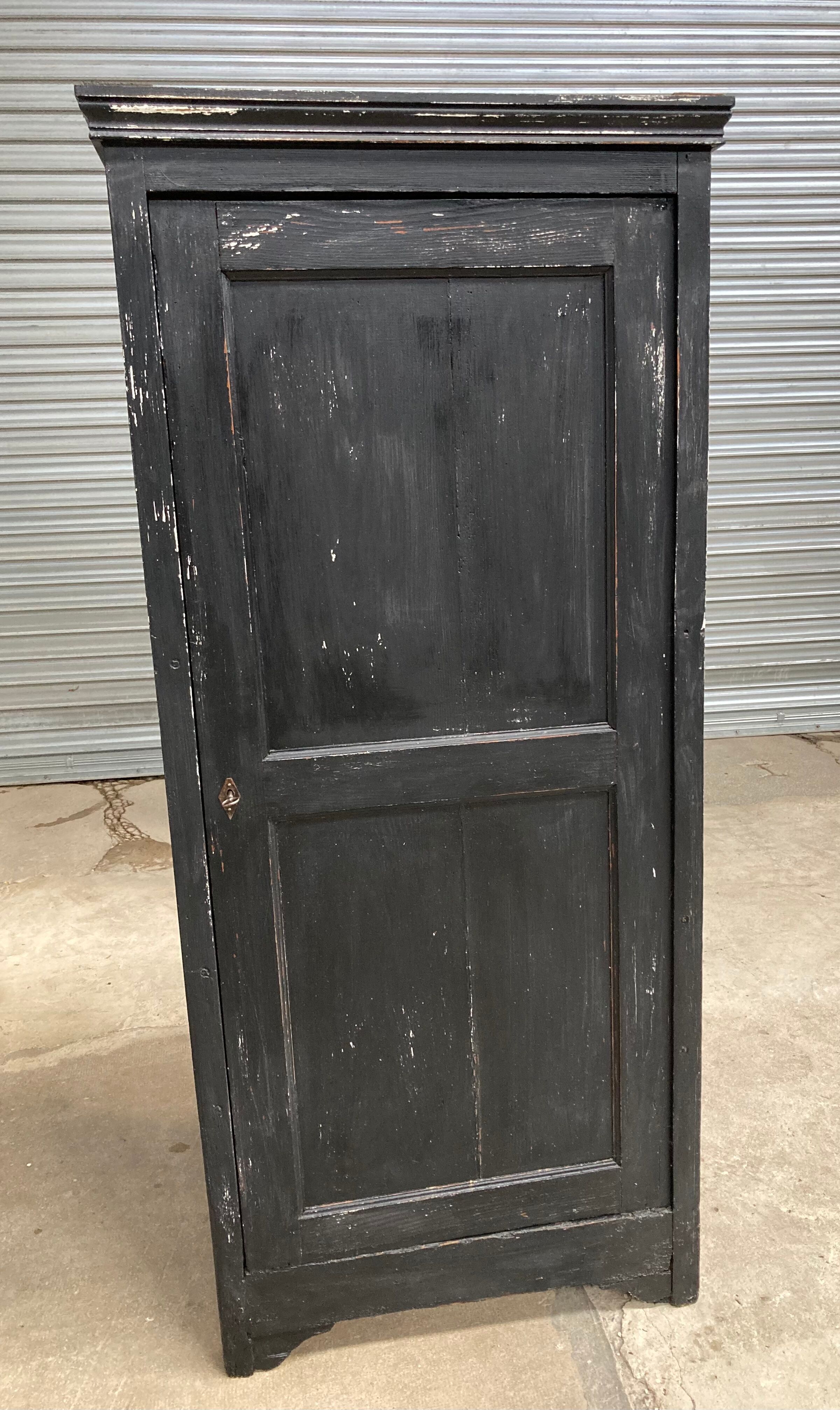 Patinated fir bonnetière