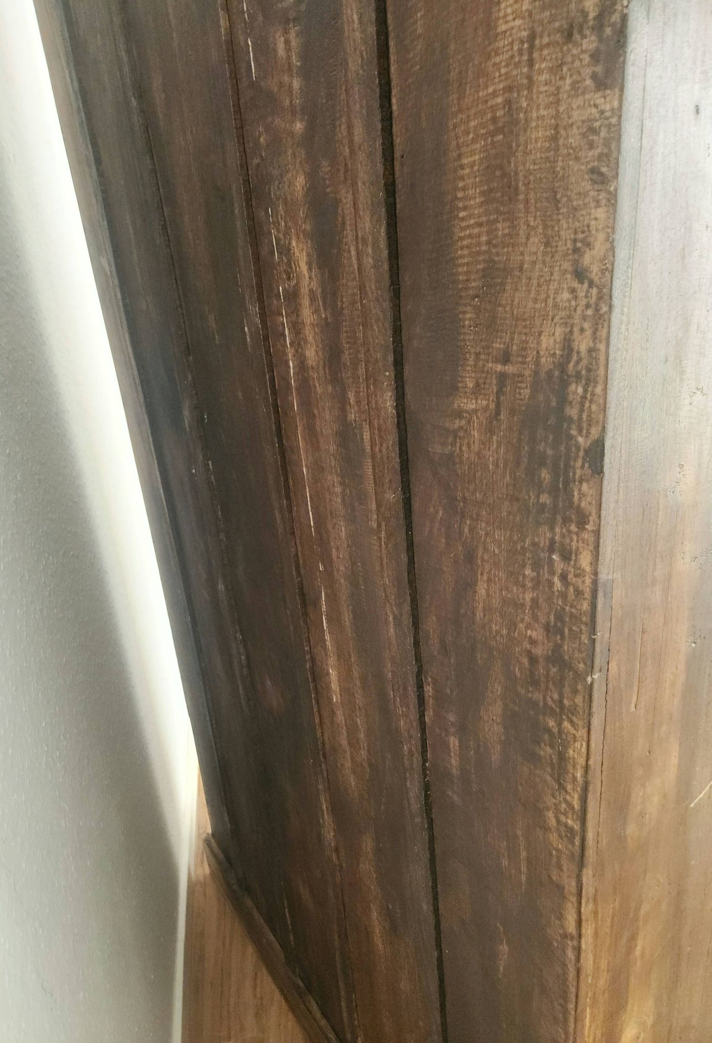 Massiv antik kolonial Schrank geschnitzt Holz Türen Gusseisen Gitter, Bali