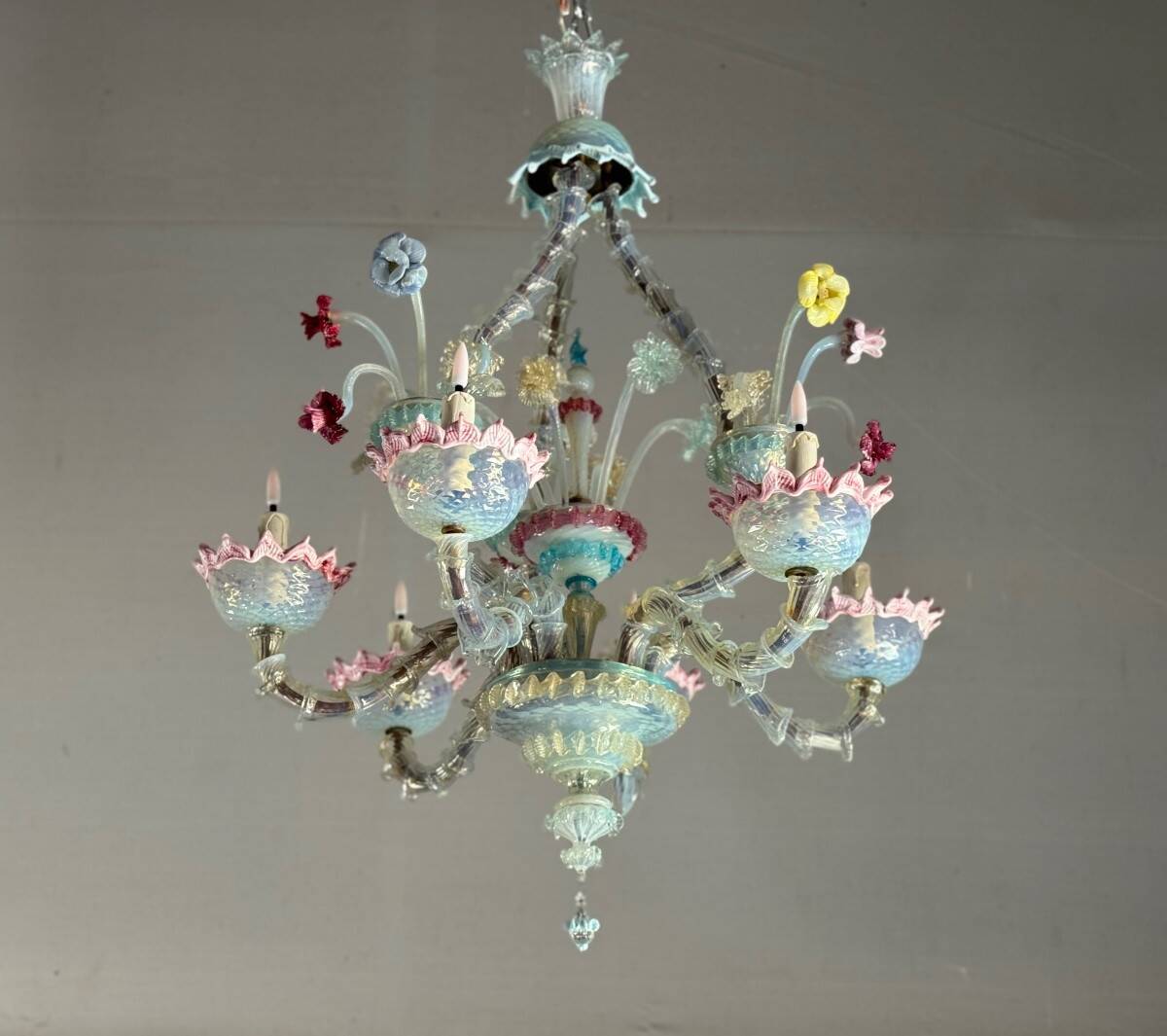 Venetian Rezzonico chandelier in multi-colored Murano glass, circa 1900
