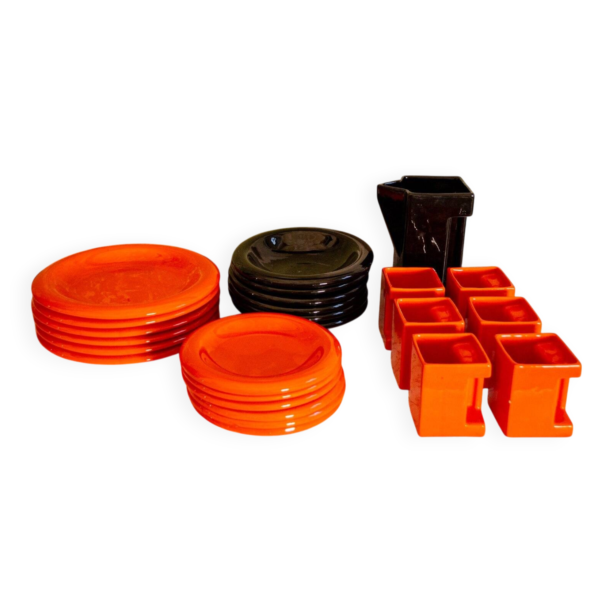 Space Age 70s Plates, Glasses & Carafe for 6, Set of 25