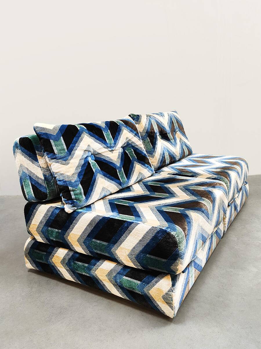 Vintage 2 seater sofa daybed lounge chairs 'Geometric pattern'