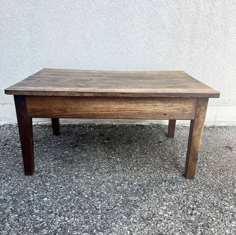 Table basse en bois massif
