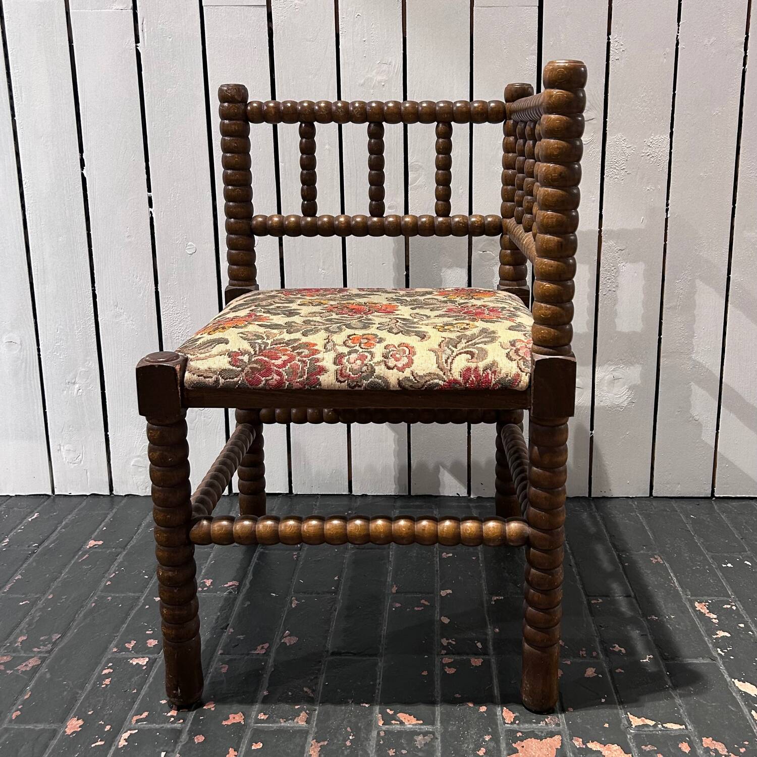 Chaise d’angle en tapisserie