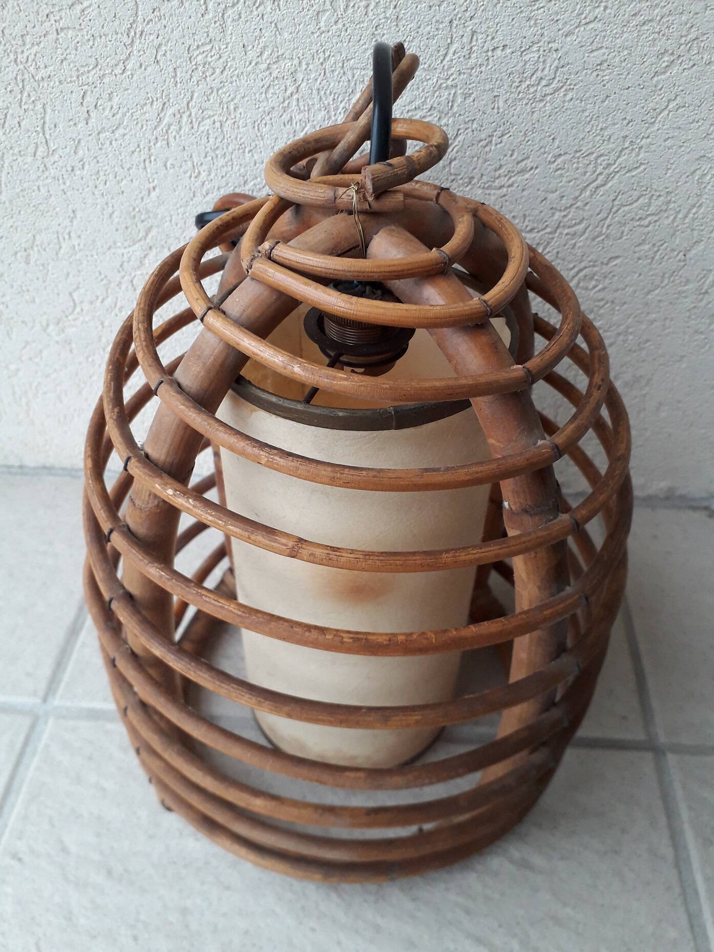 Rattan suspension
