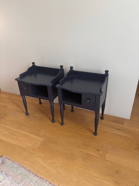 2 tables de chevet - Suède années 70/80