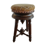 Pianist stool