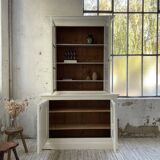 XL display case with white patina
