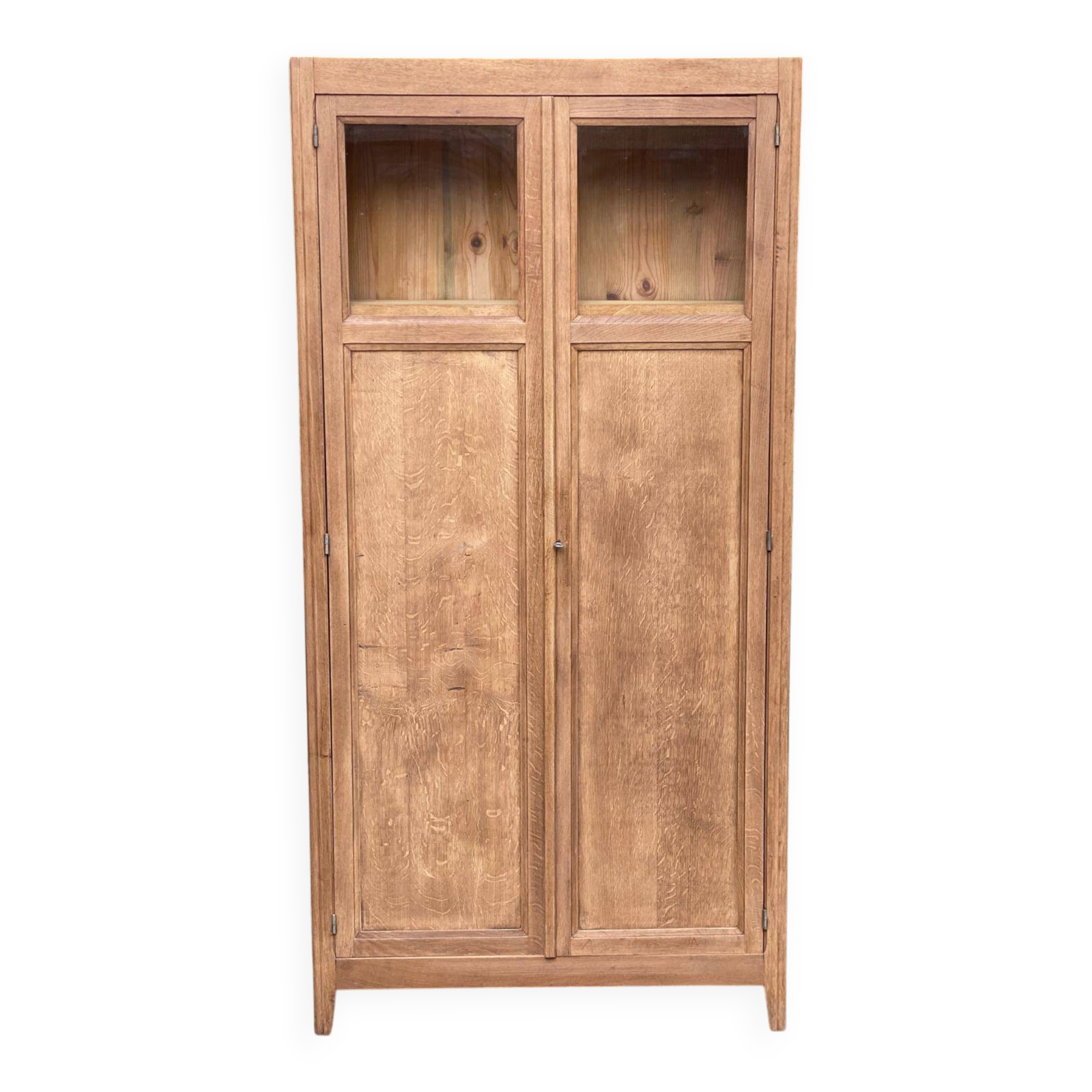 Parisian bonnetière cabinet, stripped display in solid oak from the 1930s.