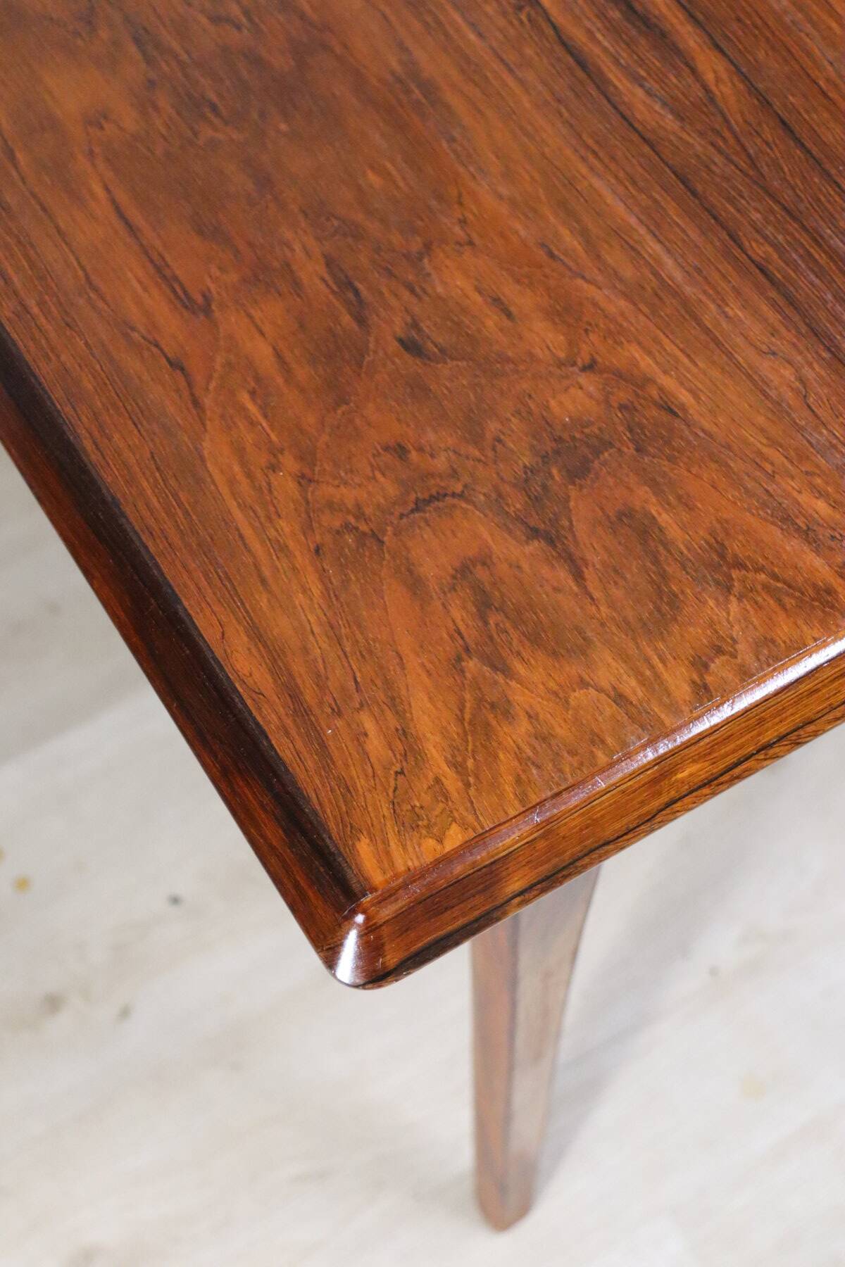 Scandinavian extendable rosewood dining table, 1960s