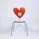 Chaise Heart conçue par Agatha Ruiz de la Prada