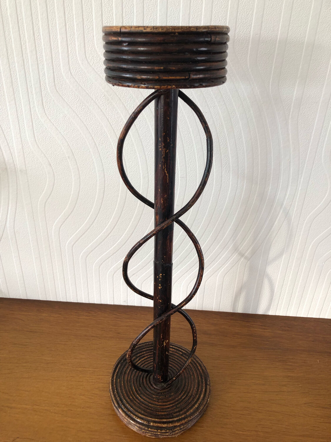 Plant holder in wicker vintage