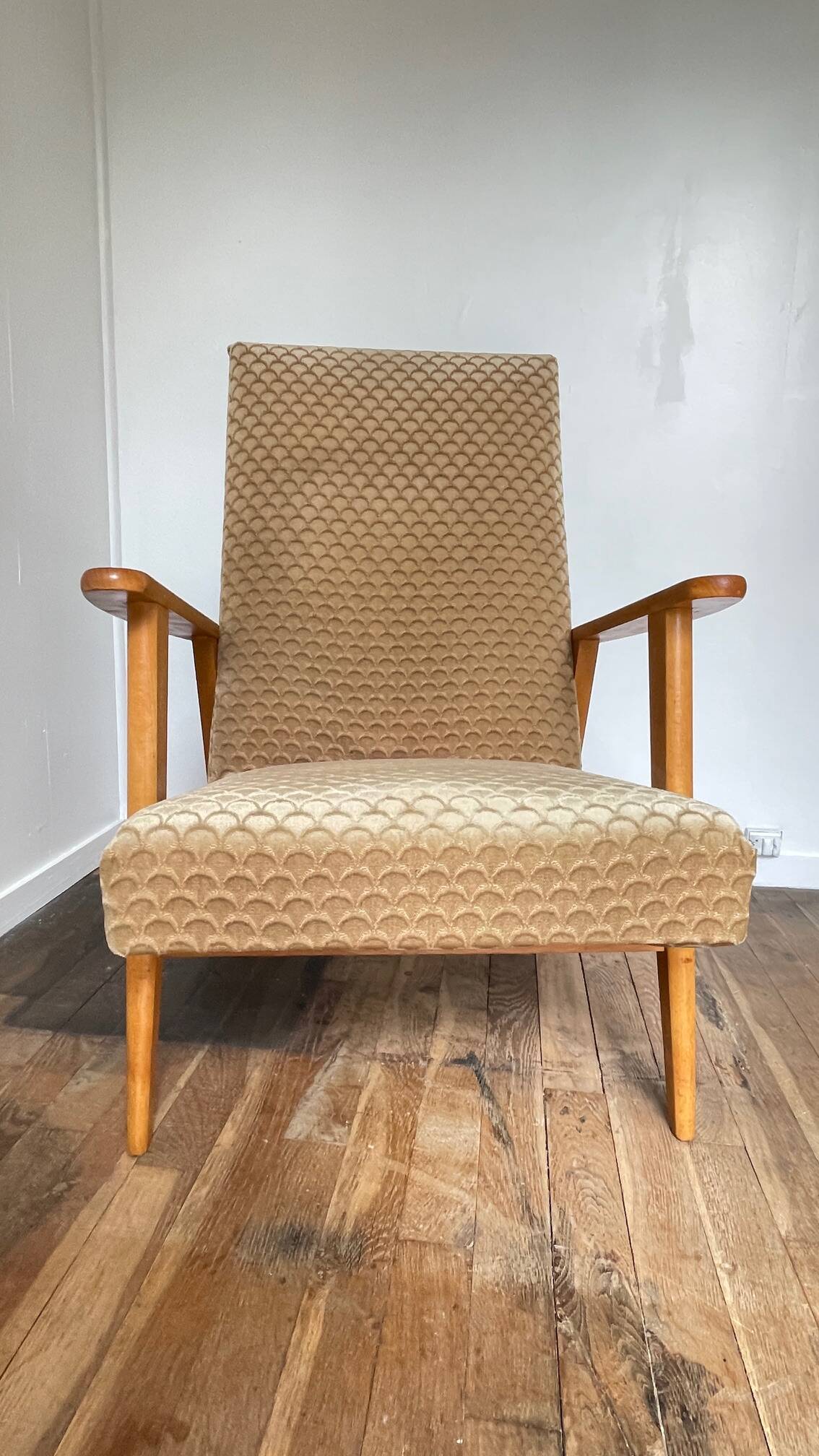 Pair of Manucere armchairs with vintage compass legs