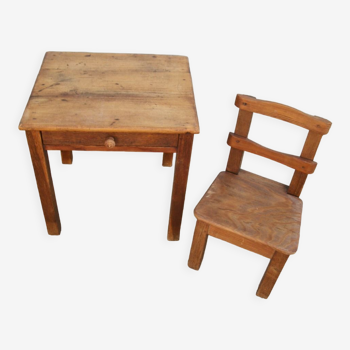 Bureau enfant et sa chaise