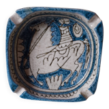 Ashtray or pocket emptying