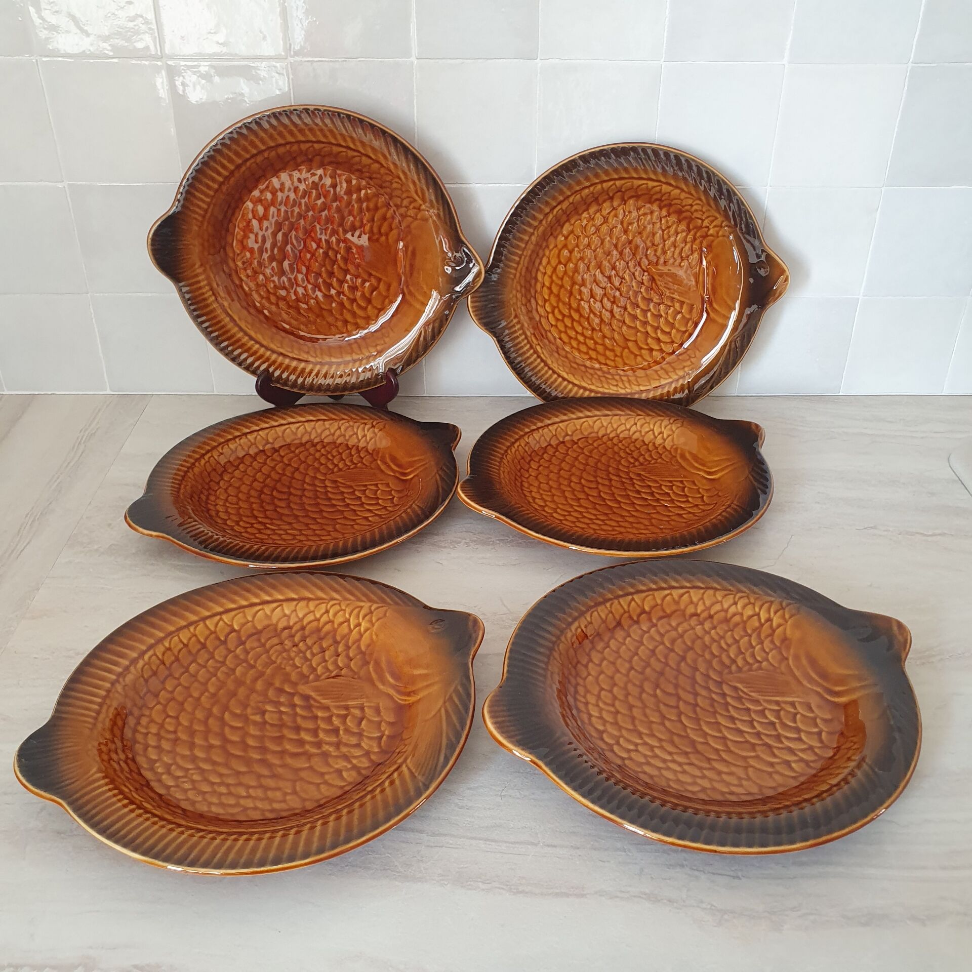 Sarreguemines / 6 Assiettes en faïence forme poisson