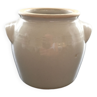 Beige stoneware salt pot